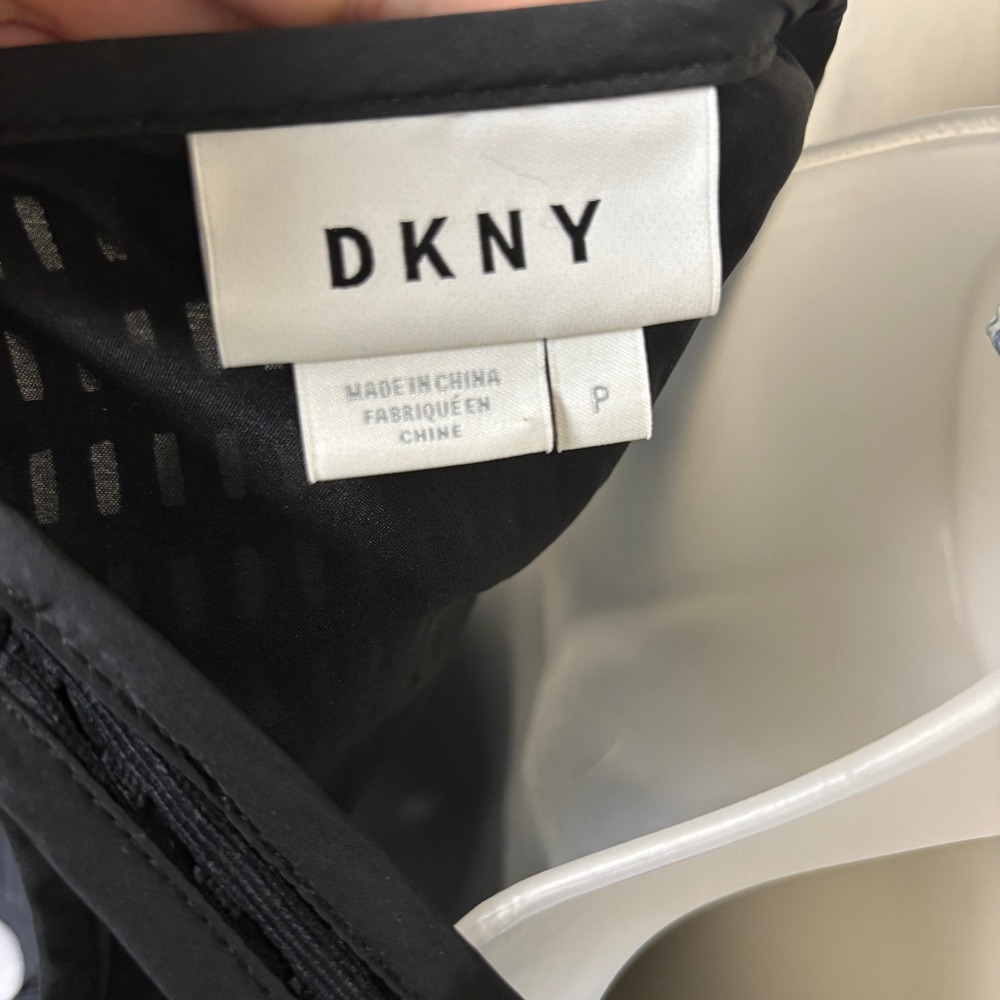 DKNY Black Grid Mesh Sheer Knit Racerback Scoop Neck Sleeveless Tank Top Women S - Picture 8 of 9